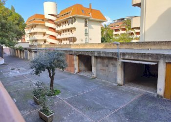 Edificio all\'aperto - Trilocale Via Recanati
 
11, Giardini-Naxos - foto 37