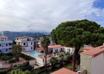 Edificio all\'aperto - Trilocale Via Recanati
 
11, Giardini-Naxos - foto 40