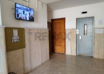 Androne palazzo - Appartamento Torre del Greco - foto 18