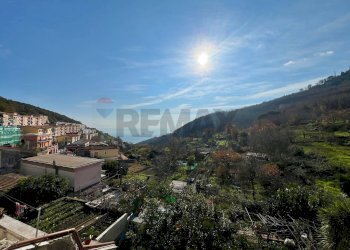Vista delle montagne - Quadrilocale Via Vallone
 
49, Vietri sul Mare - foto 12