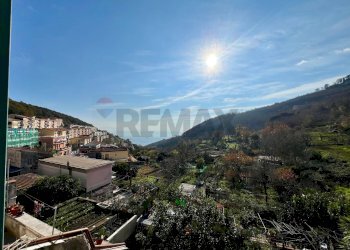 Vista delle montagne - Quadrilocale Via Vallone
 
49, Vietri sul Mare - foto 13