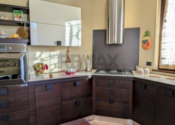 Cucina - Casa indipendente Pian Camuno - foto 13