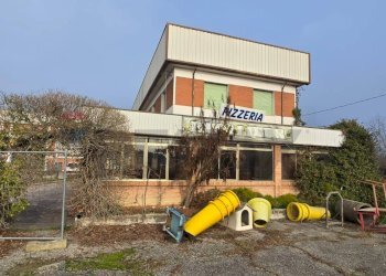 Casa all\'aperto - Capannone Via Eridania
53, Occhiobello - foto 2