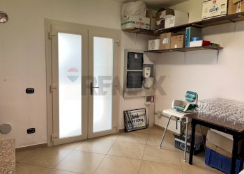 Ufficio - Commercial Premises Str. Jolanda Bonaglia
 
6, Jolanda di Savoia - photo 21