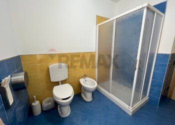 Bagno - Commercial Premises Str. Jolanda Bonaglia
 
6, Jolanda di Savoia - photo 27
