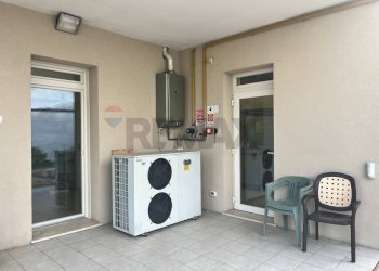 Terrazza - Commercial Premises Str. Jolanda Bonaglia
 
6, Jolanda di Savoia - photo 29