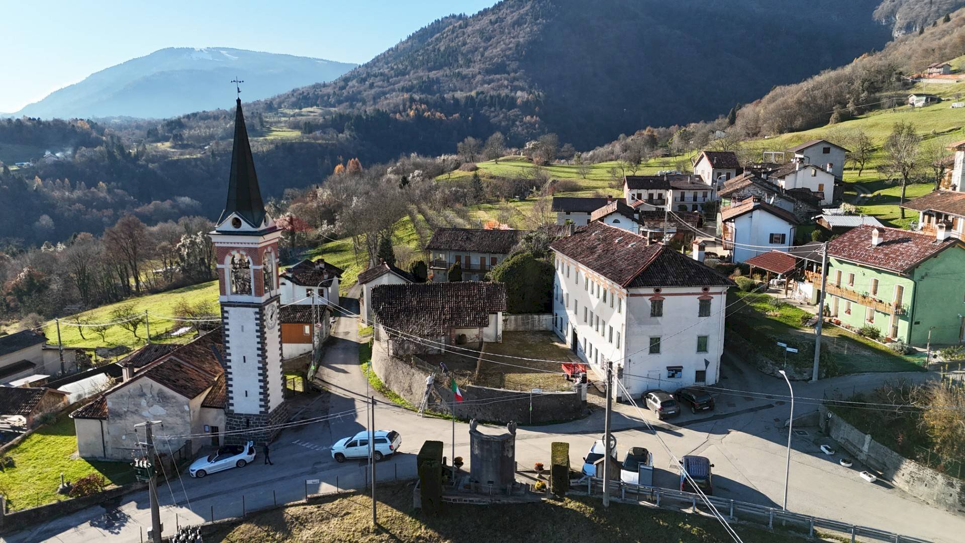 Vista delle montagne - Casa semi indipendente Via Lasen
 
Snc, Feltre - foto 1