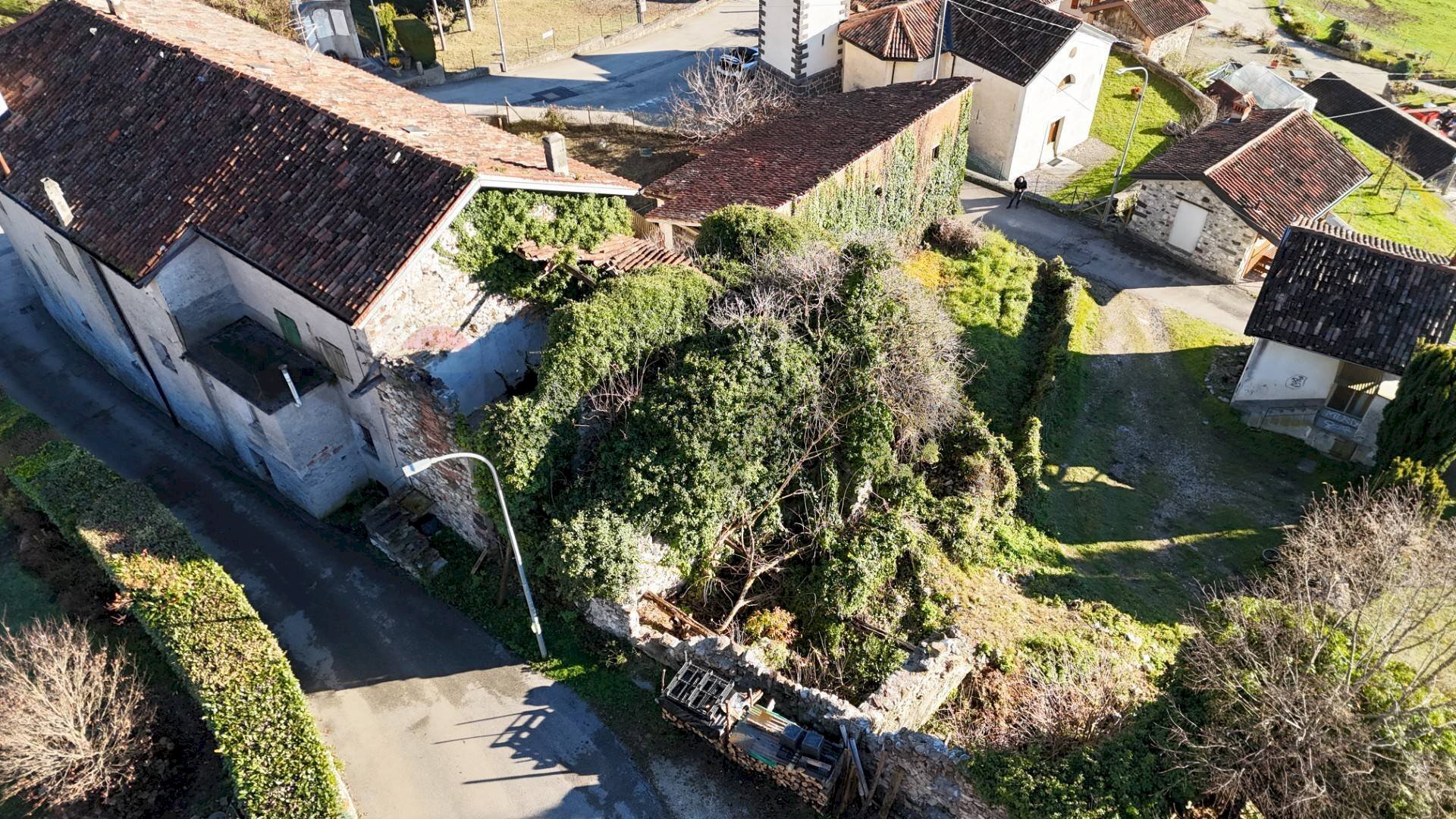 Casa all\'aperto - Casa semi indipendente Via Lasen
 
Snc, Feltre - foto 2