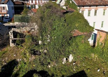 Edificio all\'aperto - Casa semi indipendente Via Lasen
 
Snc, Feltre - foto 9