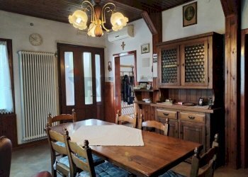 Sala da pranzo - Independent house Via Faliero Marin
 
11, Colle Umberto - photo 16