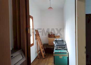 Camera / camera da letto - Independent house Via Faliero Marin
 
11, Colle Umberto - photo 33