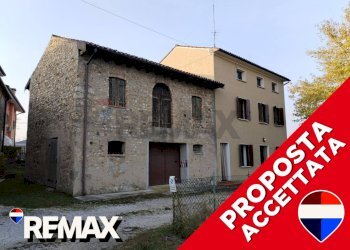 Casa all\'aperto - Casa indipendente Via Faliero Marin
 
11, Colle Umberto - foto 1