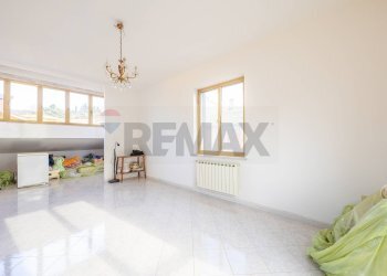 Stanza vuota - Bilocale Via Pigafetta
 
6, Bolsena - foto 6