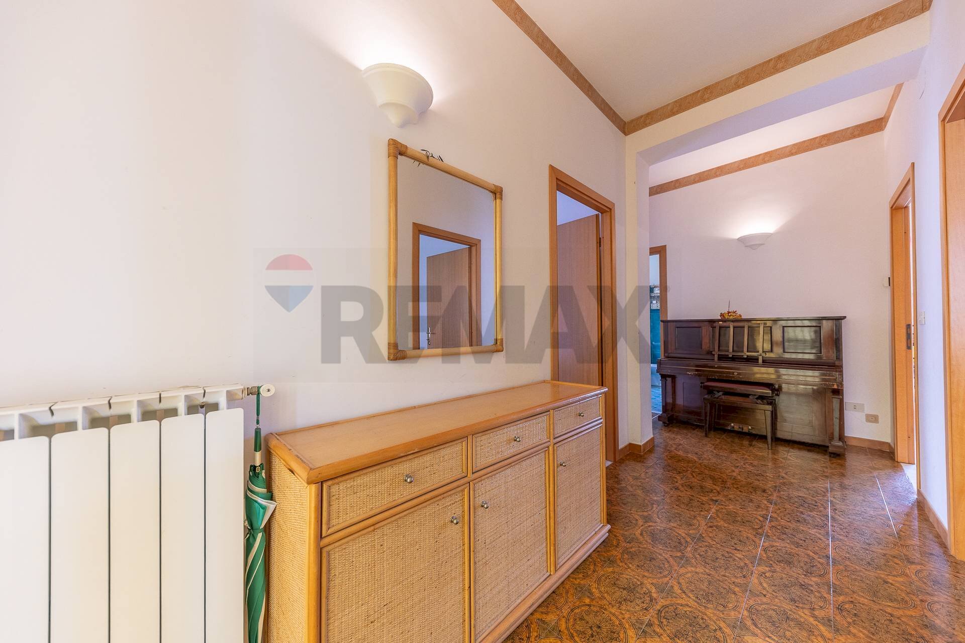 Hall / corridoio - Three-room apartment Via Pigafetta
 
6, Bolsena - photo 3