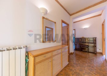 Hall / corridoio - Trilocale Via Pigafetta
 
6, Bolsena - foto 3