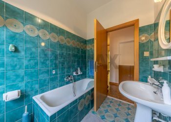 Bagno - Trilocale Via Pigafetta
 
6, Bolsena - foto 18