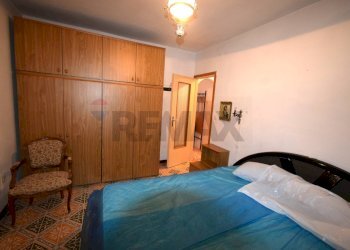 Camera / camera da letto - Independent house via CASE FORTE
 
67, Tizzano Val Parma - photo 5