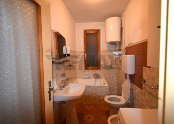 Bagno - Independent house via CASE FORTE
 
67, Tizzano Val Parma - photo 9