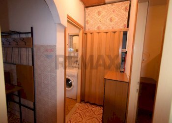 Hall / corridoio - Independent house via CASE FORTE
 
67, Tizzano Val Parma - photo 11