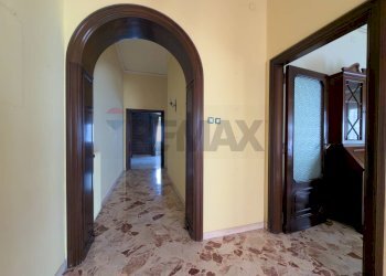 Hall / corridoio - Appartamento Corso Vittorio Emanuele
111, Salerno - foto 2