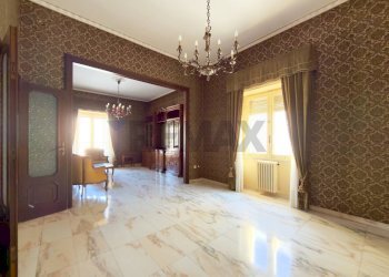 Stanza vuota - Appartamento Corso Vittorio Emanuele
111, Salerno - foto 5