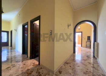 Hall / corridoio - Appartamento Corso Vittorio Emanuele
111, Salerno - foto 12