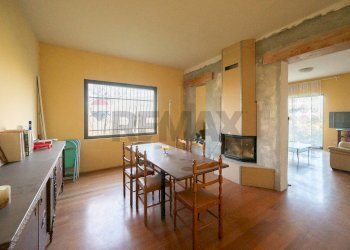 Sala da pranzo - Rustico Cogolonchio
 
16, Fidenza - foto 19