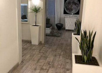 disimpegno - Villa viale roma, Massa - foto 12