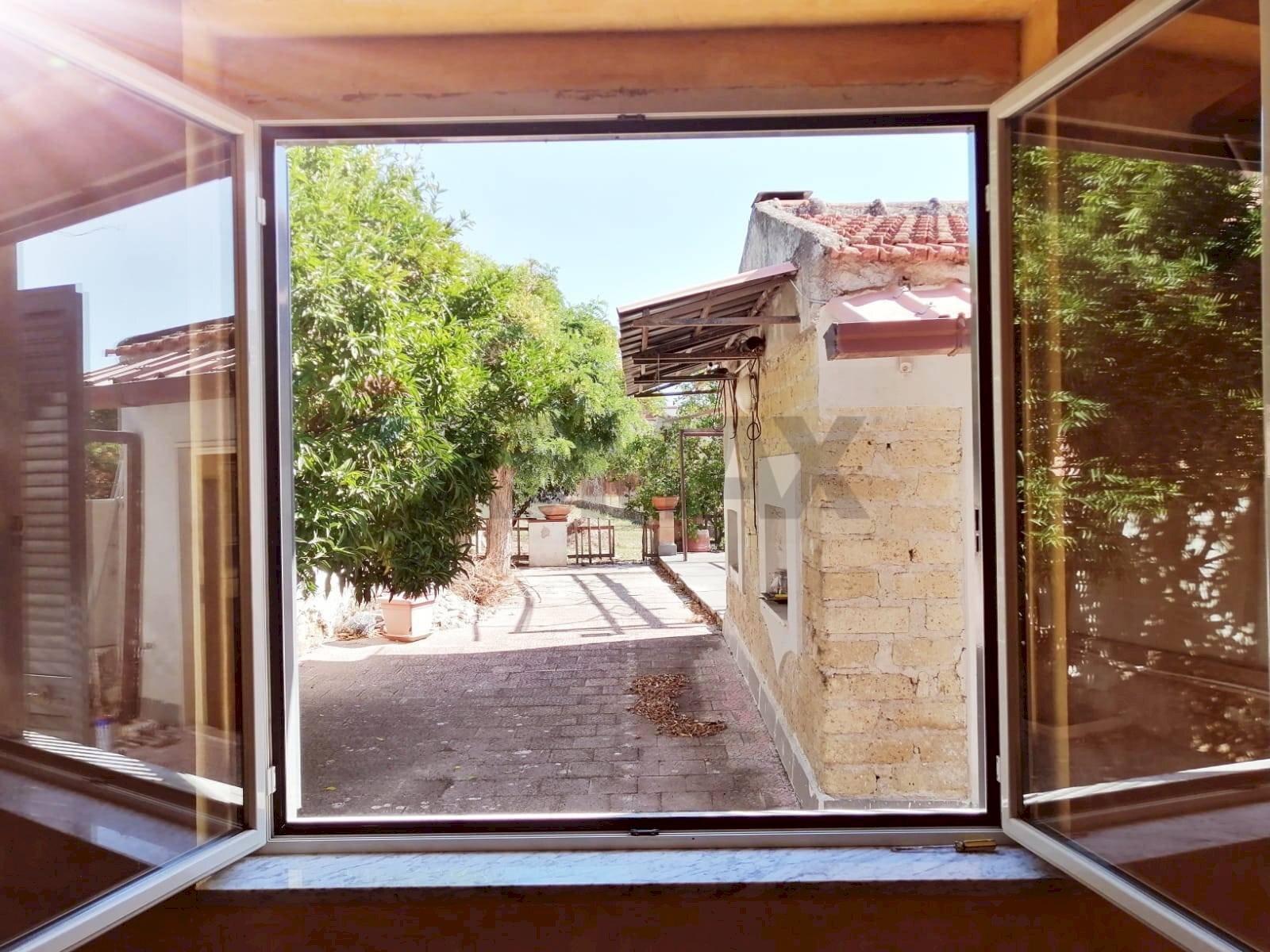 Dettagli - Casa indipendente Santi Cosma e Damiano - foto 2