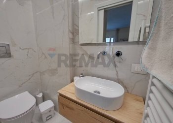 Bagno - Villa strada Maggiore Amari
8, Palermo - photo 19
