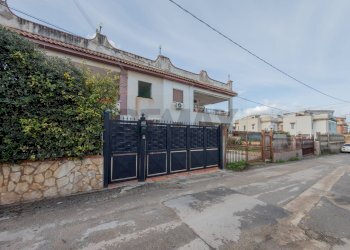 Casa all\'aperto - Villa Via Cristoforo Colombo
 
35, Capaci - foto 12