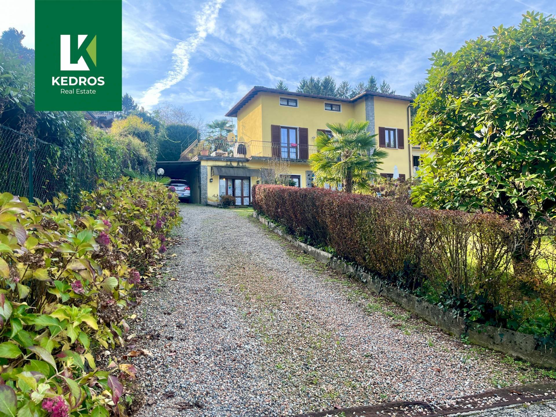 Foto 1 - Villa Via Provinciale
 
28, Cadegliano-Viconago - foto 1