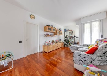 Foto 2 - Three-room apartment Via Paolo Mezzanotte
 
4, Milano - photo 2