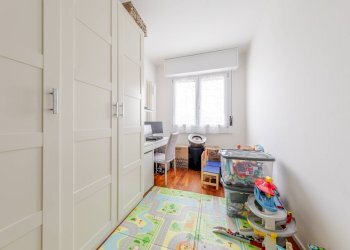 Foto 25 - Three-room apartment Via Paolo Mezzanotte
 
4, Milano - photo 25