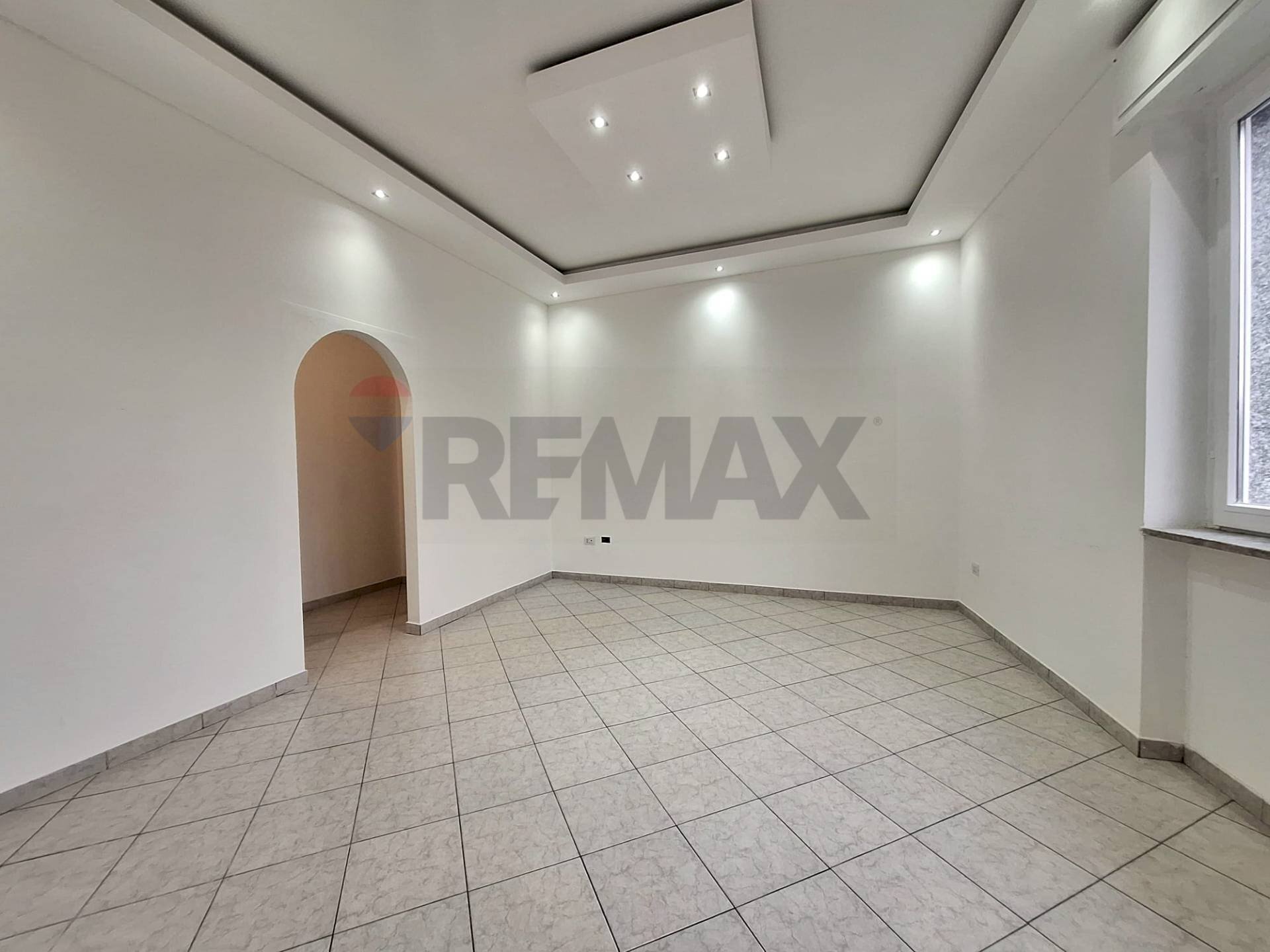 Stanza vuota - Two-room apartment Gorla Maggiore - photo 3