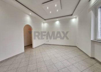 Stanza vuota - Bilocale Gorla Maggiore - foto 3