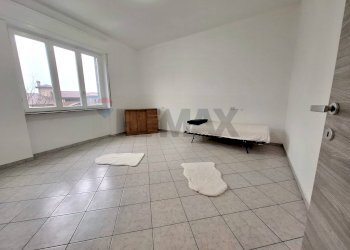 Camera / camera da letto - Bilocale Gorla Maggiore - foto 12