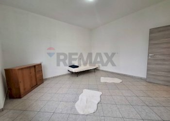 Stanza vuota - Bilocale Gorla Maggiore - foto 13