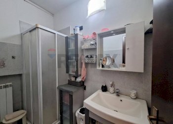 Bagno - Casa semi indipendente VIA INDIPENDENZA
 
14, Cairate - foto 7