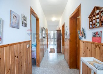 Hall / corridoio - Villa Contrada Magazzinazzi Poggio del Sole
 
s.n., Ragusa - foto 27