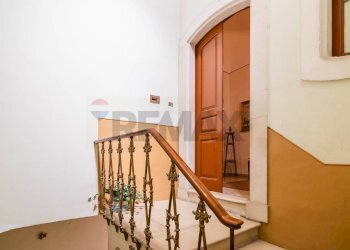 Scale - Casa indipendente VIA AMEDEO
 
26, Comiso - foto 9