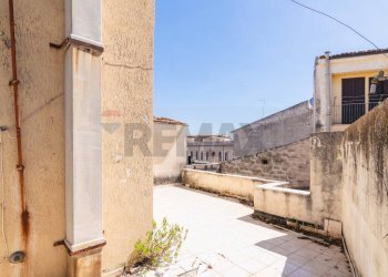 Terrazza - Casa indipendente VIA AMEDEO
 
26, Comiso - foto 28