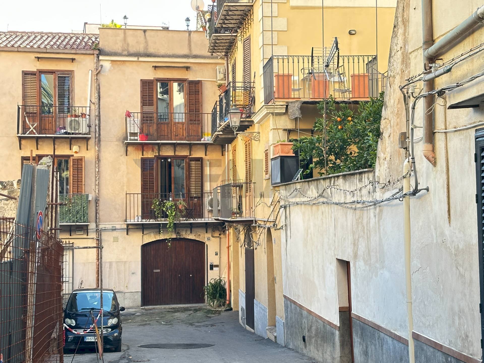 Edificio all\'aperto - Three-room apartment Palermo - photo 3