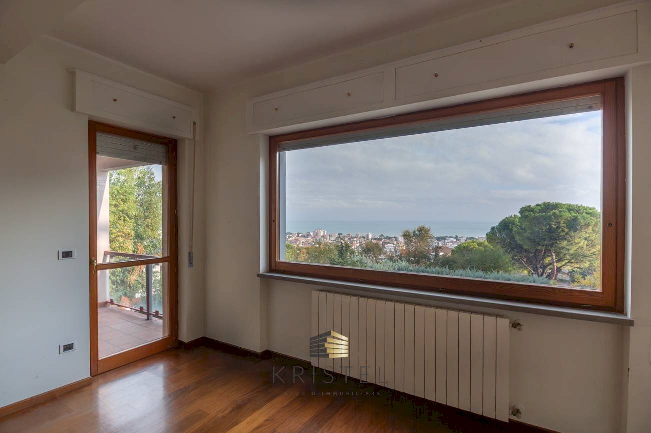 Foto 1 - Appartamento VIA ABETONE
 
2, Montesilvano - foto 1