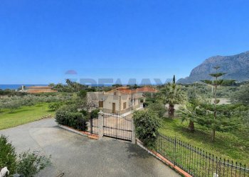 Vista delle montagne - Appartamento Via Domenico Morello
 
39, Terrasini - foto 16