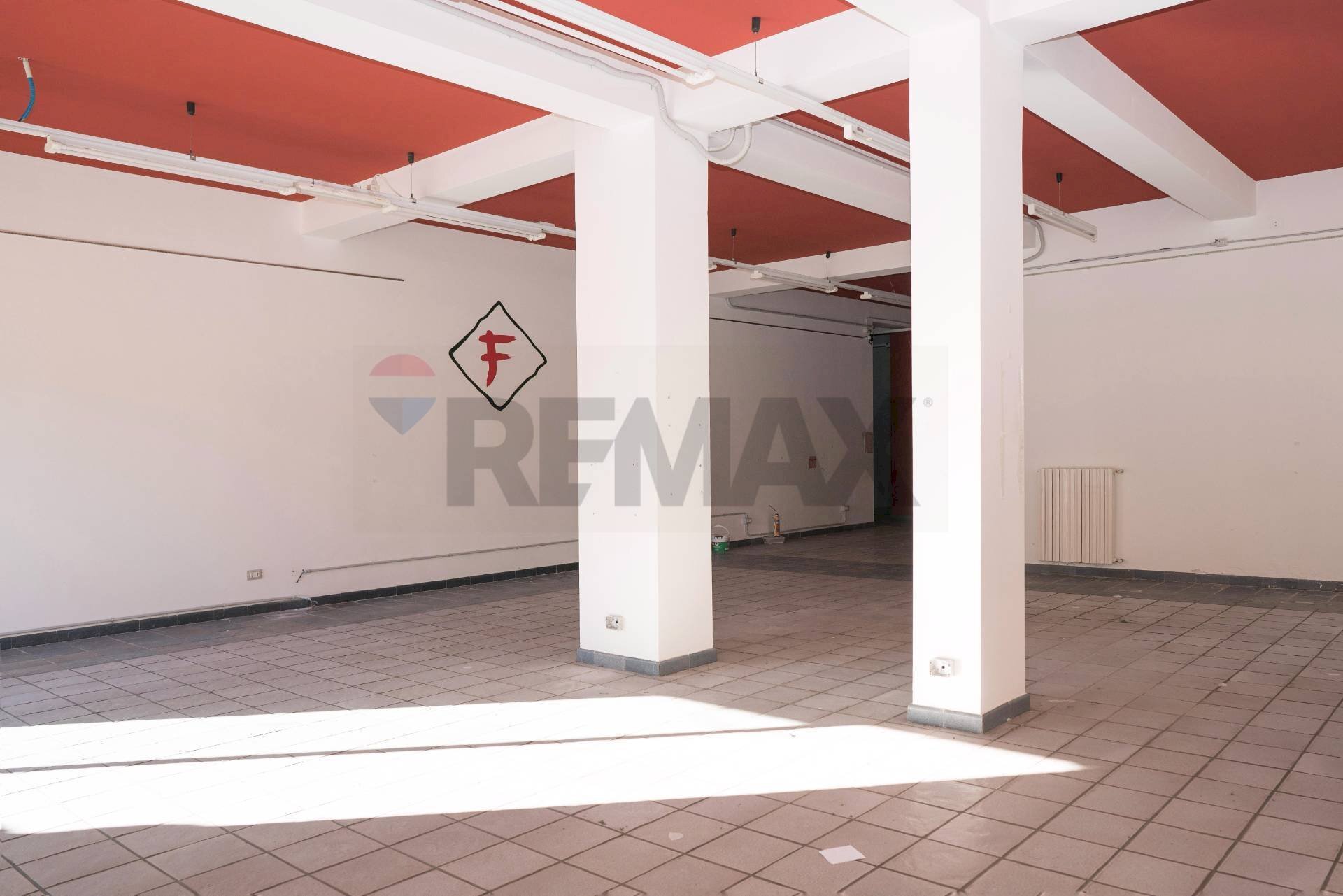 Parcheggio - Commercial Premises Via Livatino
 
23, Enna - photo 2