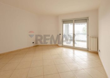 Stanza vuota - Quadrilocale Via Degli Ammiragli Casardi
 
37, Barletta - foto 2