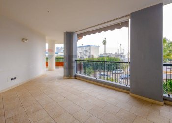 Terrazza - Quadrilocale Via Degli Ammiragli Casardi
 
37, Barletta - foto 4
