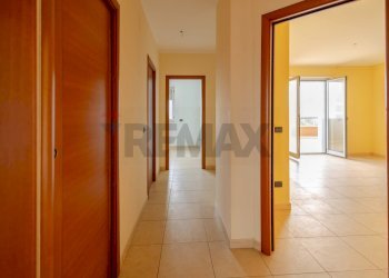 Hall / corridoio - Quadrilocale Via Degli Ammiragli Casardi
 
37, Barletta - foto 9