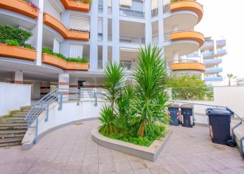 Edificio all\'aperto - Quadrilocale Via Degli Ammiragli Casardi
 
37, Barletta - foto 15